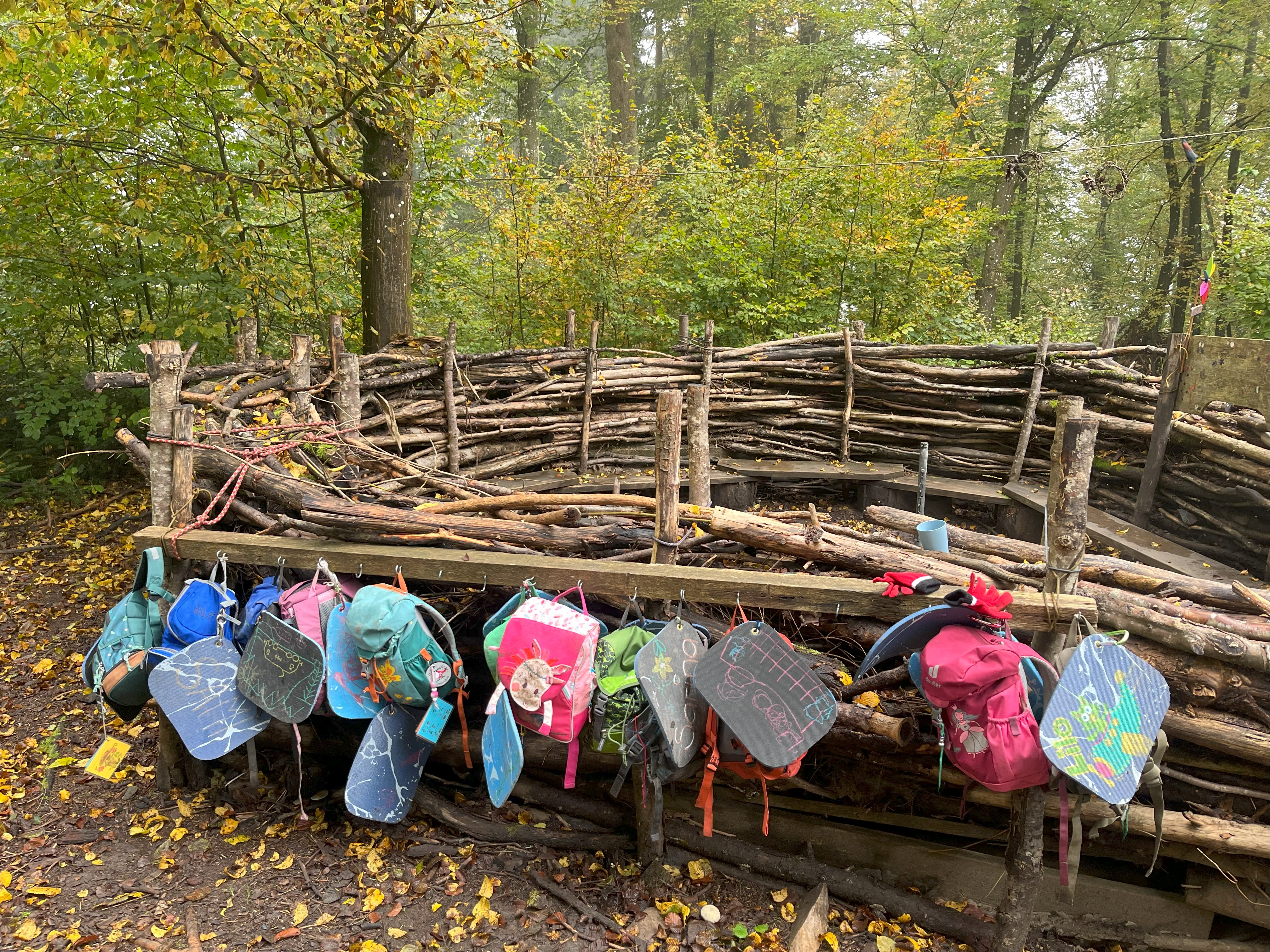 Halterung für die Waldsofa Sitzplätze